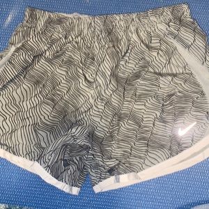 Nike shorts Girls Size Medium